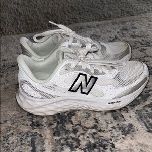 New Balance fresh foam arishi 4